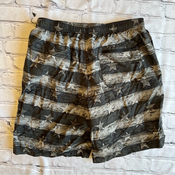 Columbia Boys Stars & Stripes Swim Trunks Lined Grey Neutral Sz 8
Great … - Picture 8 of 9
